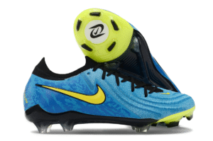 Nike Phantom Luna