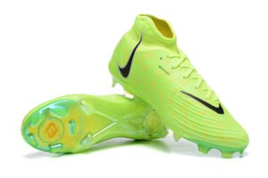 Nike Phantom Luna